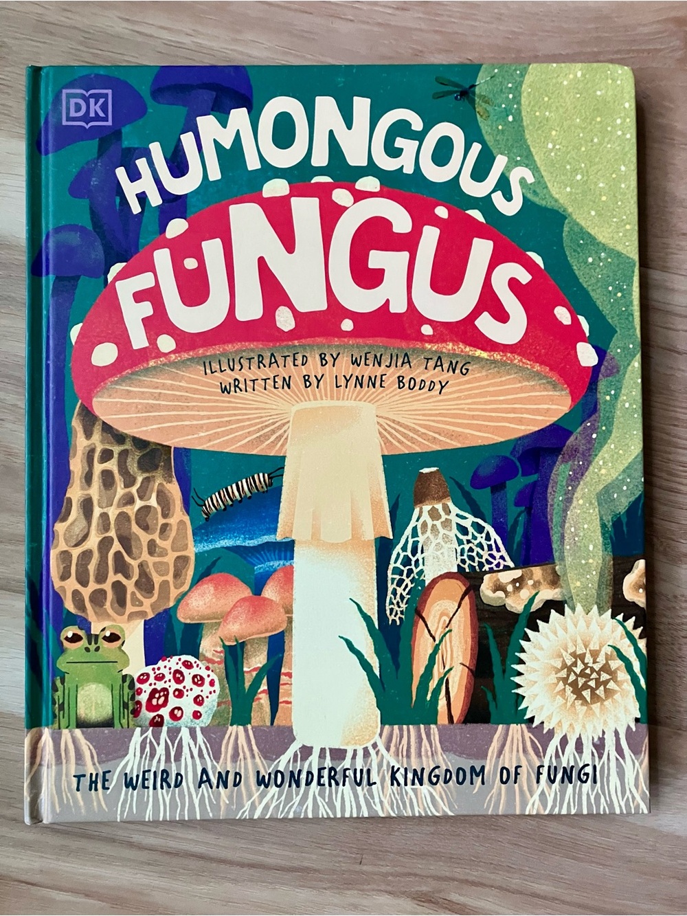 DK Humongous Fungus Kids Book - Colorful Mushroom Learning Book